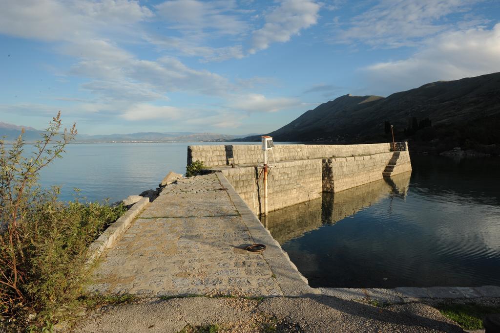 Holiday Home Skadar Lake Arbnes Номер фото